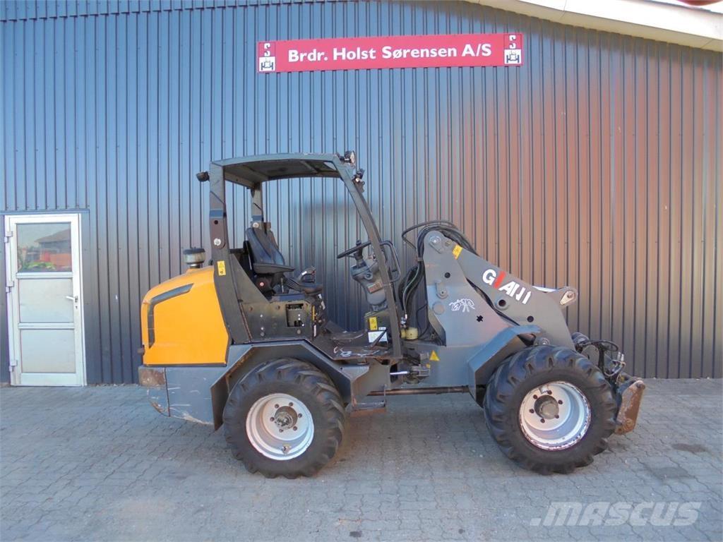 GiANT 5003 Μίνι φορτωτές