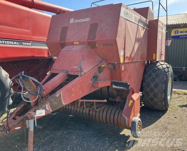 Hesston 4900 Πρέσες τετράγωνων δεμάτων
