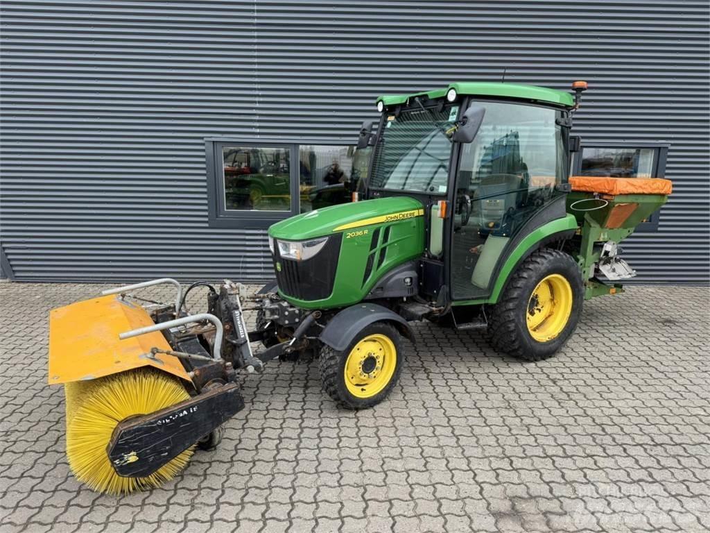 John Deere 2036R Τρακτέρ μικρών διαστάσεων