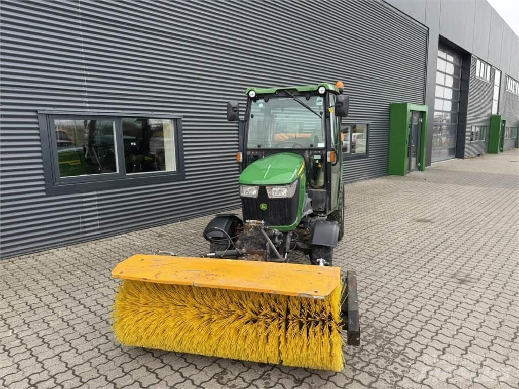 John Deere 2036R Τρακτέρ μικρών διαστάσεων