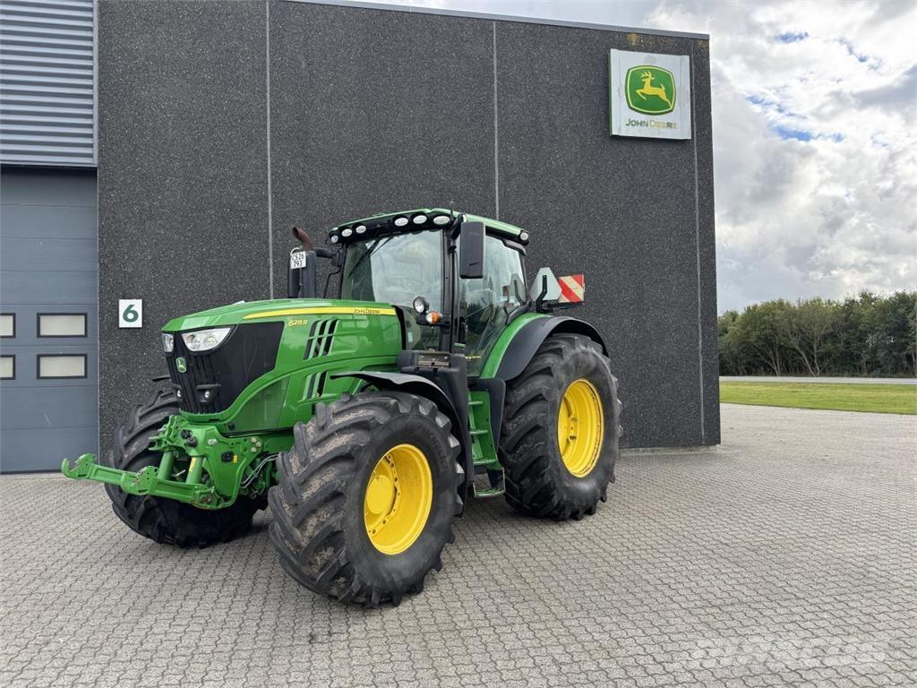 John Deere 6215R Τρακτέρ