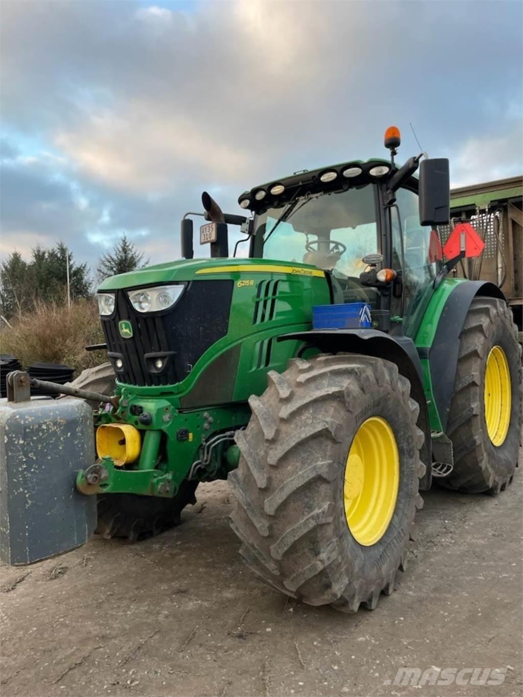 John Deere 6215R Τρακτέρ