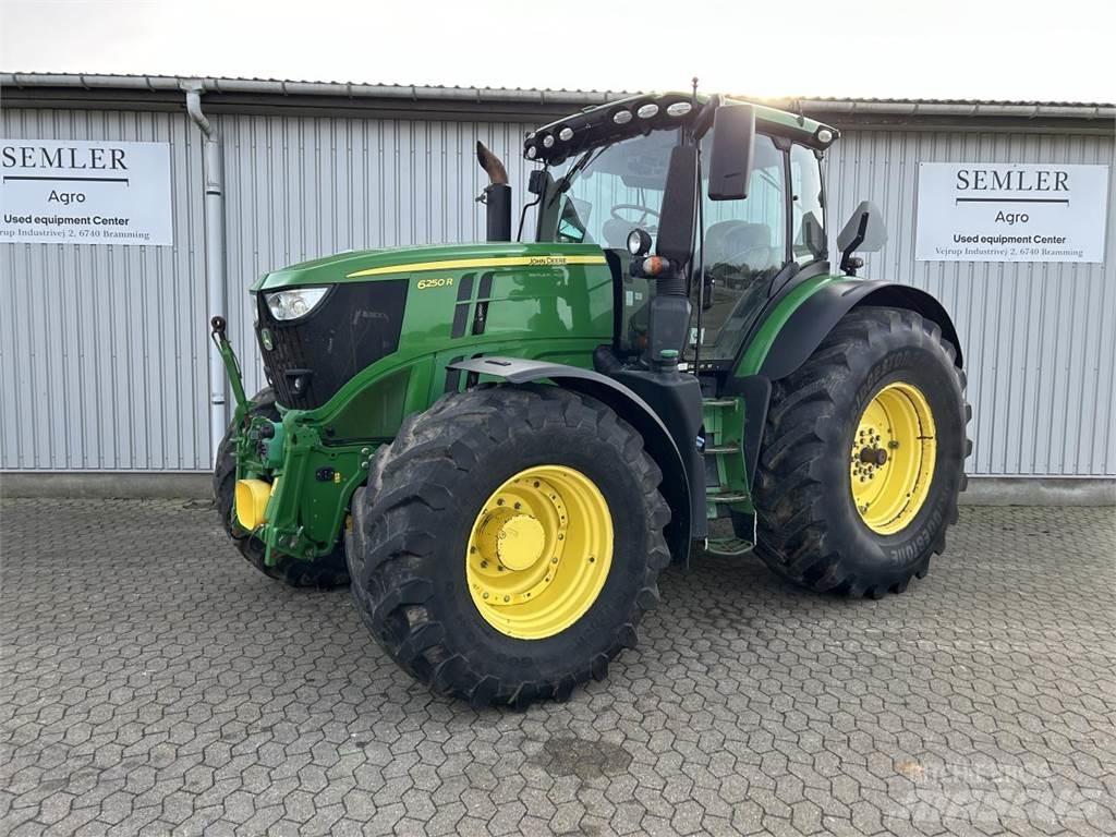 John Deere 6250R Τρακτέρ