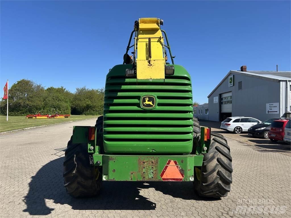 John Deere 7400 Ενσιρωκοπτικές μηχανές