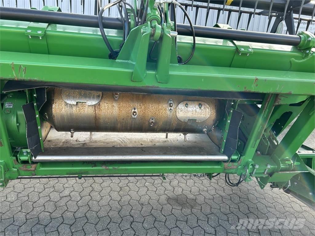 John Deere 740D Κεφαλές θεριζοαλωνιστικών μηχανών