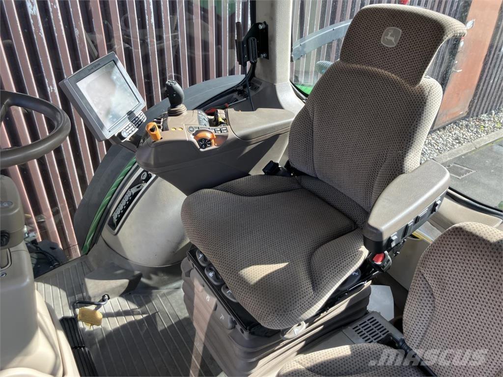 John Deere 8320R Τρακτέρ