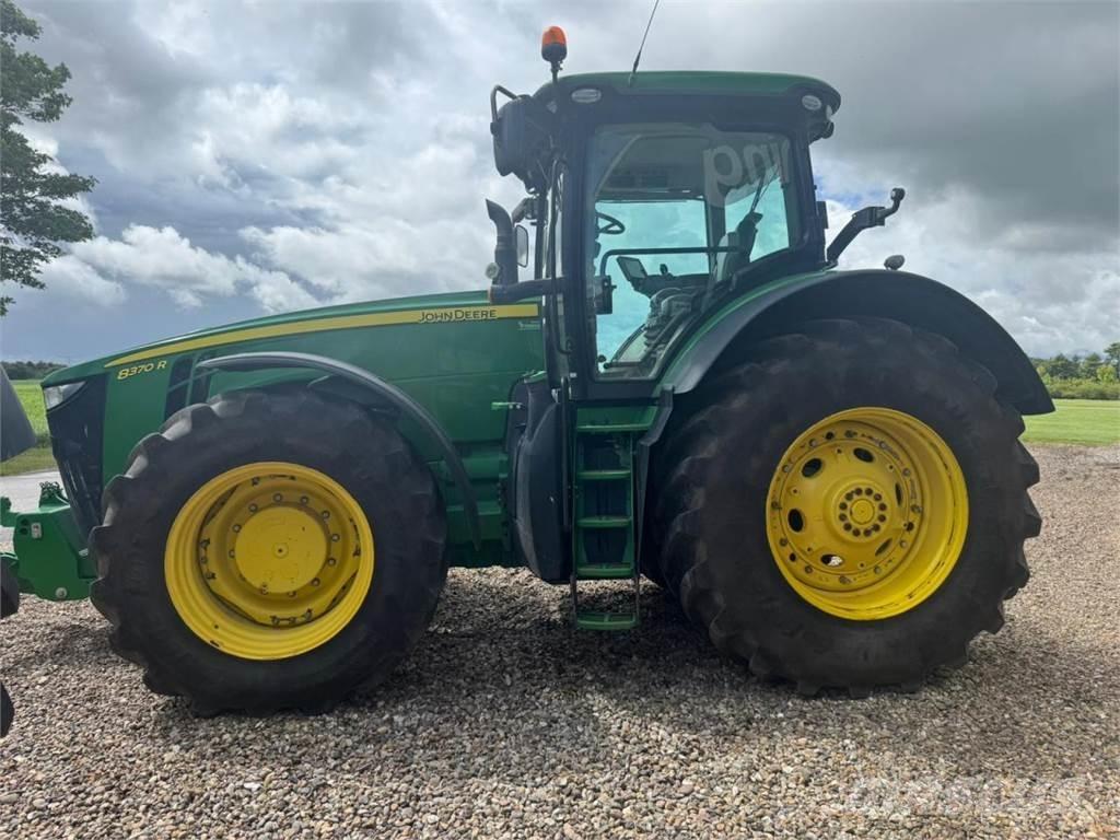 John Deere 8370R Τρακτέρ