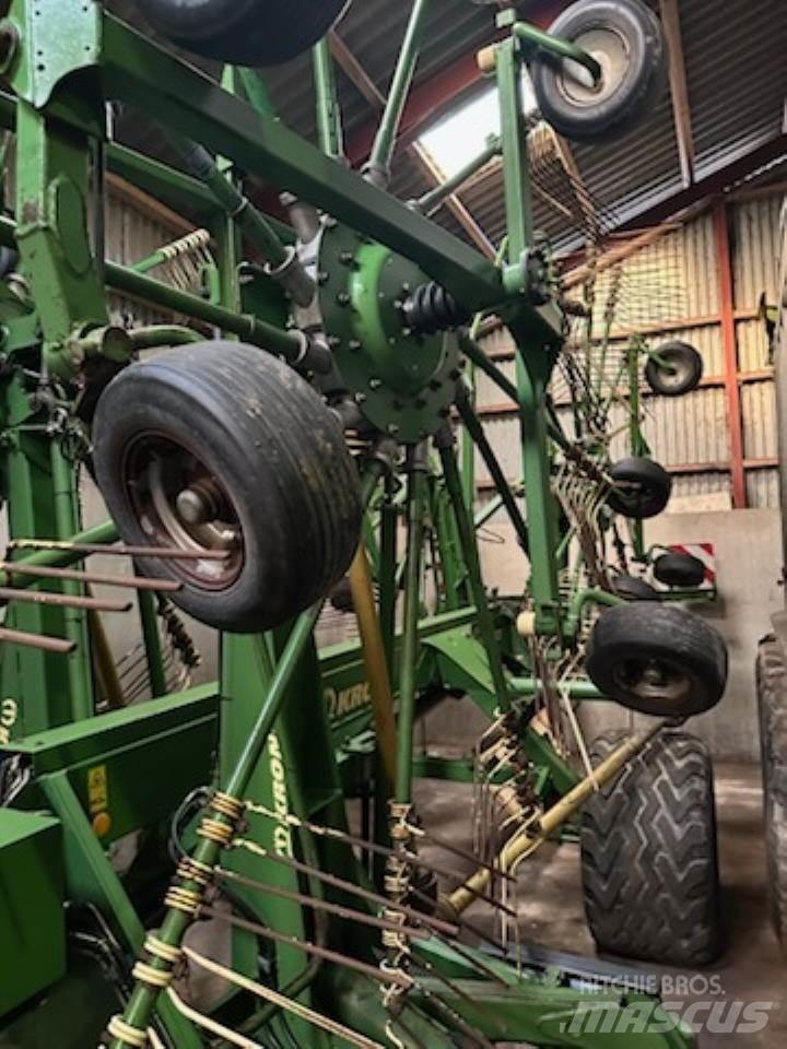 Krone SWADRO 1400 Τσουγκράνες και χορτοξηραντικές μηχανές