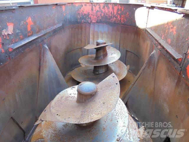 Kuhn 45 M3 Βαγόνια χορτονομής