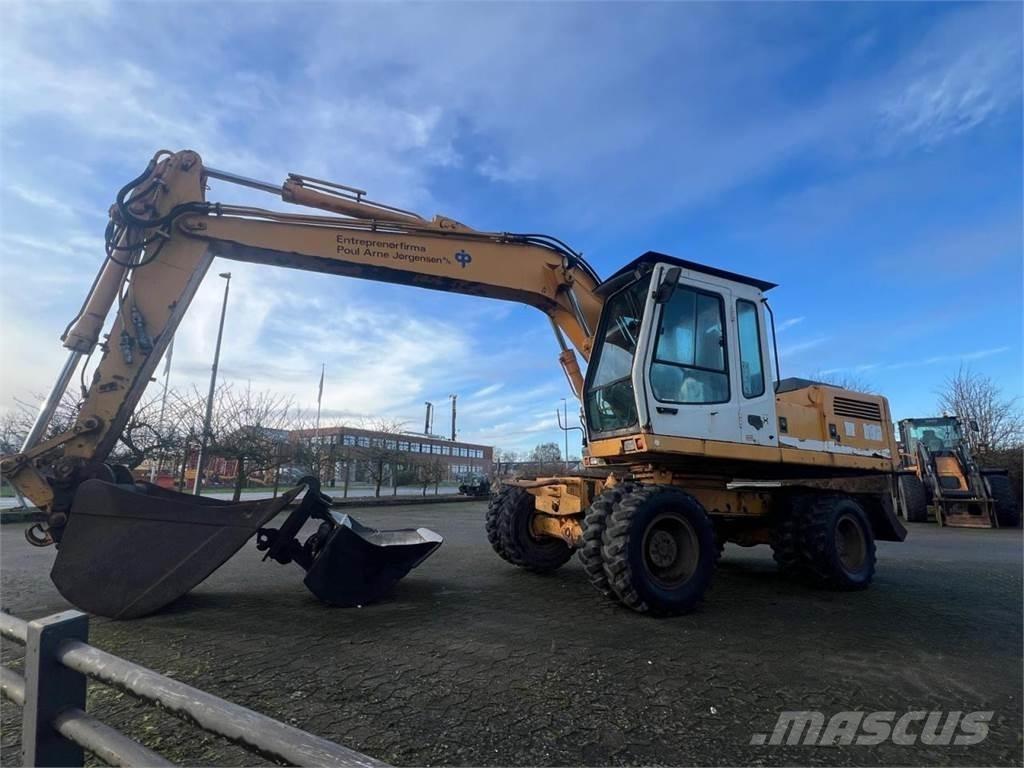 Liebherr 902 Εκσκαφείς με τροχούς - λάστιχα
