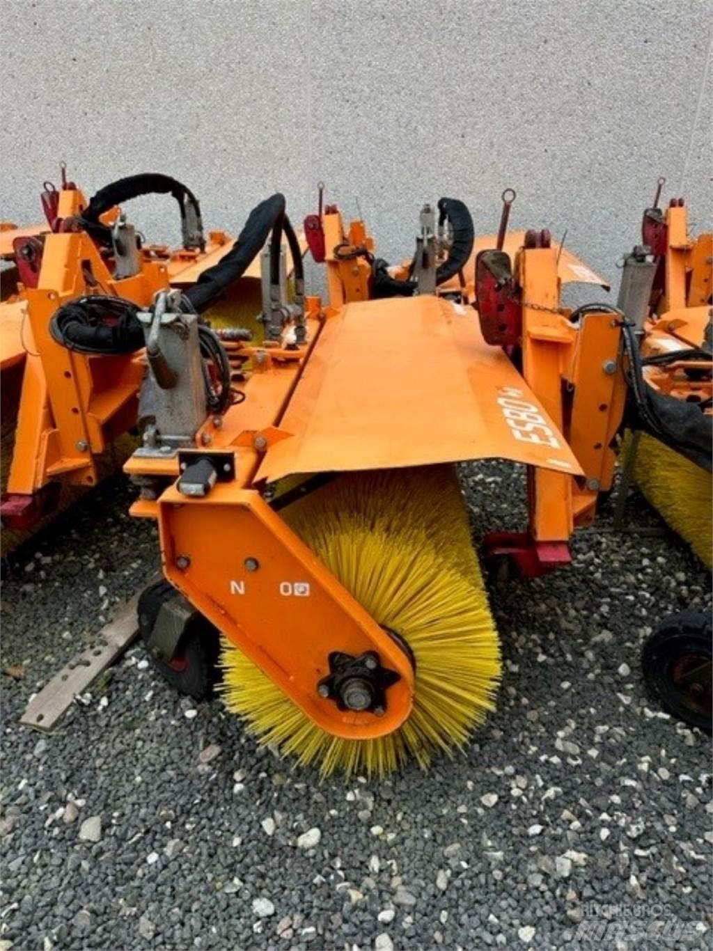 Nesbo HF1600S Σκούπες