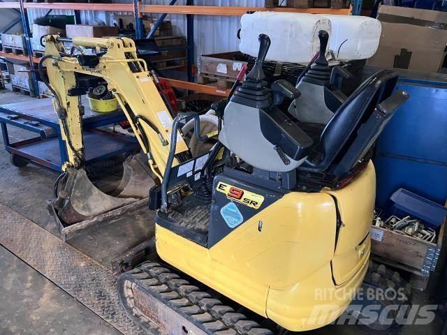New Holland E09SR Εκσκαφάκι (διαβολάκι) < 7t