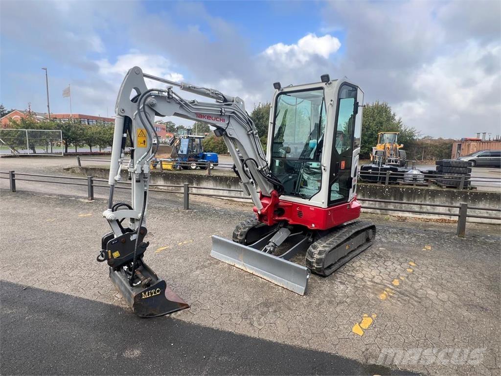 Takeuchi TB325R Εκσκαφάκι (διαβολάκι) < 7t