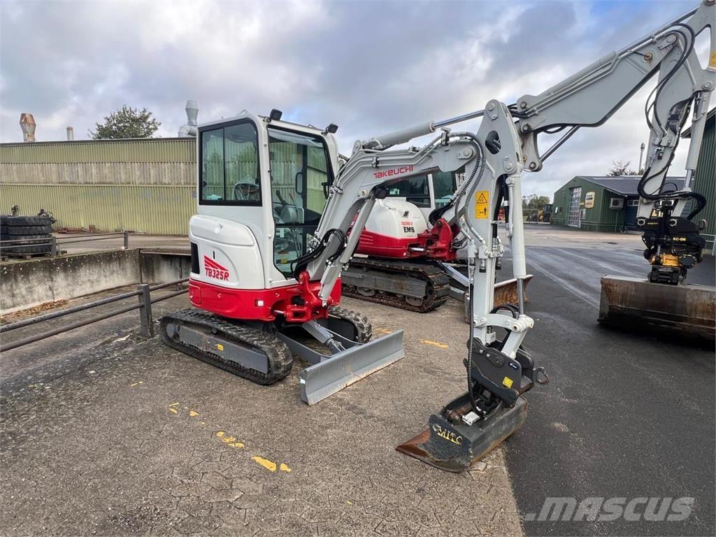 Takeuchi TB325R Εκσκαφάκι (διαβολάκι) < 7t