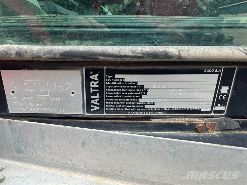 Valtra S262 Τρακτέρ