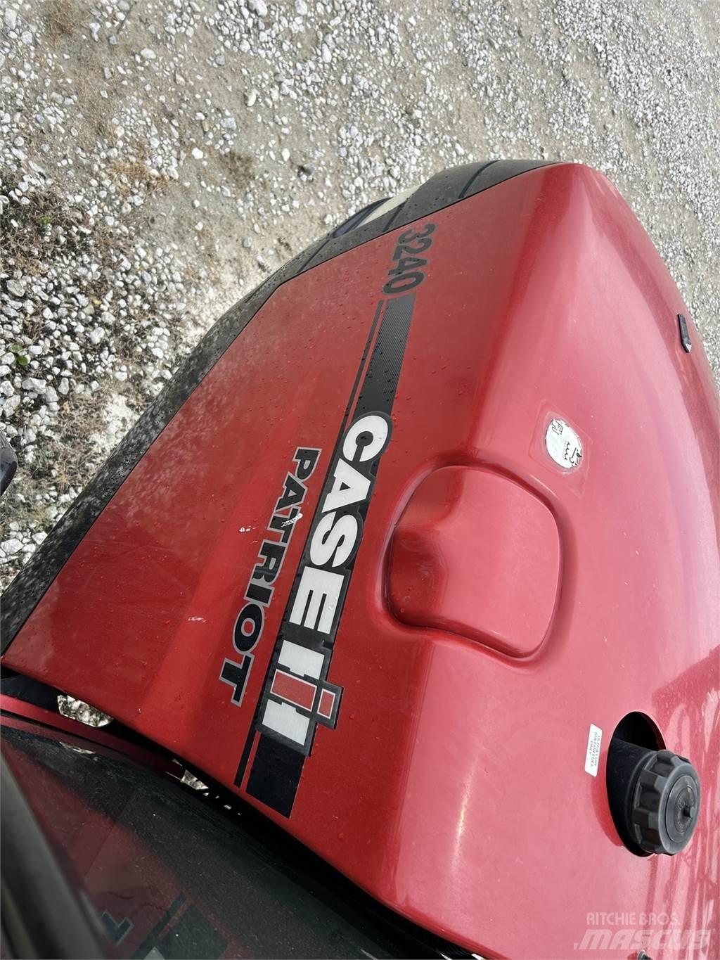 Case IH 3240 Ρυμουλκούμενα ψεκαστικά