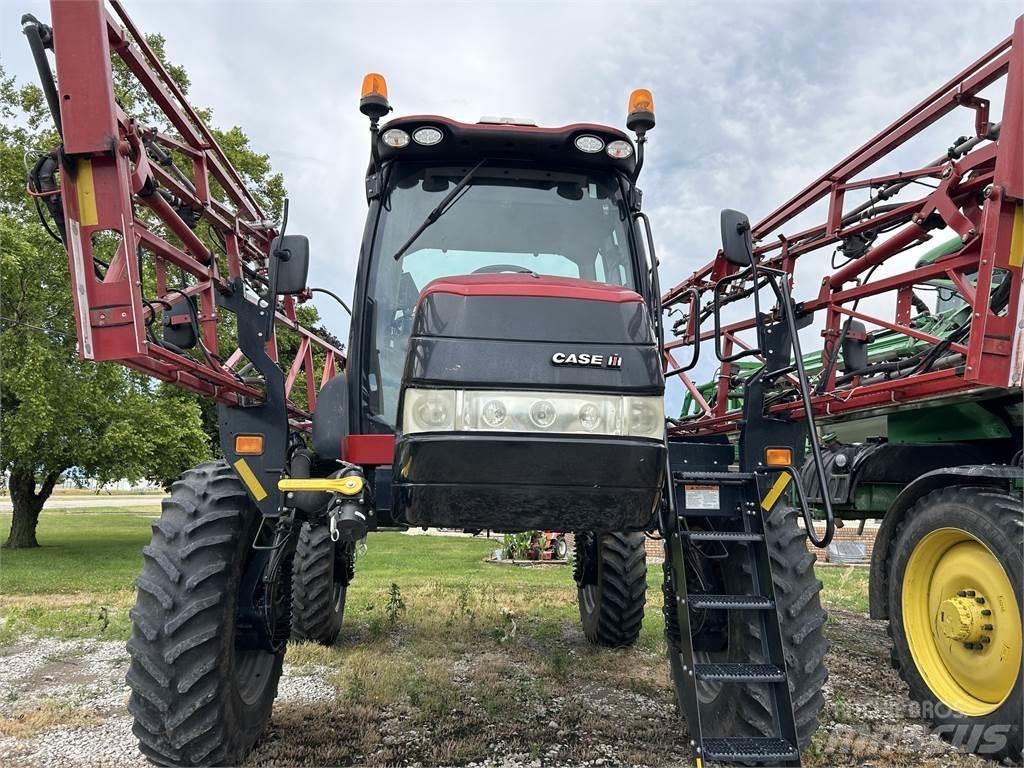 Case IH 3240 Ρυμουλκούμενα ψεκαστικά