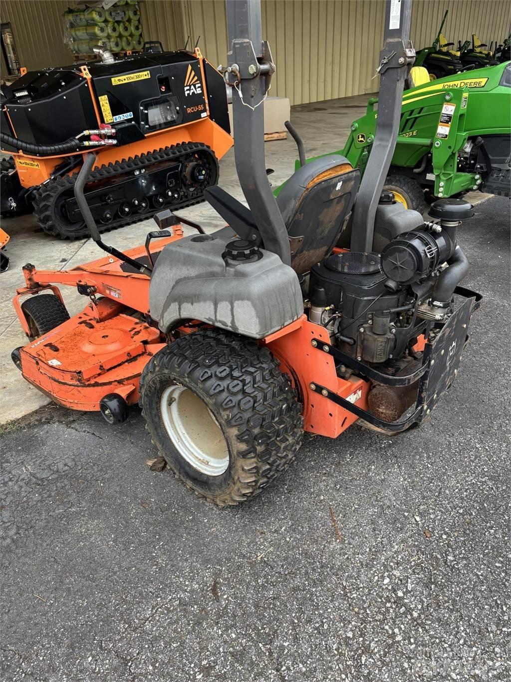 Husqvarna Z6127 Χορτοκοπτικά μηδενικής στροφής