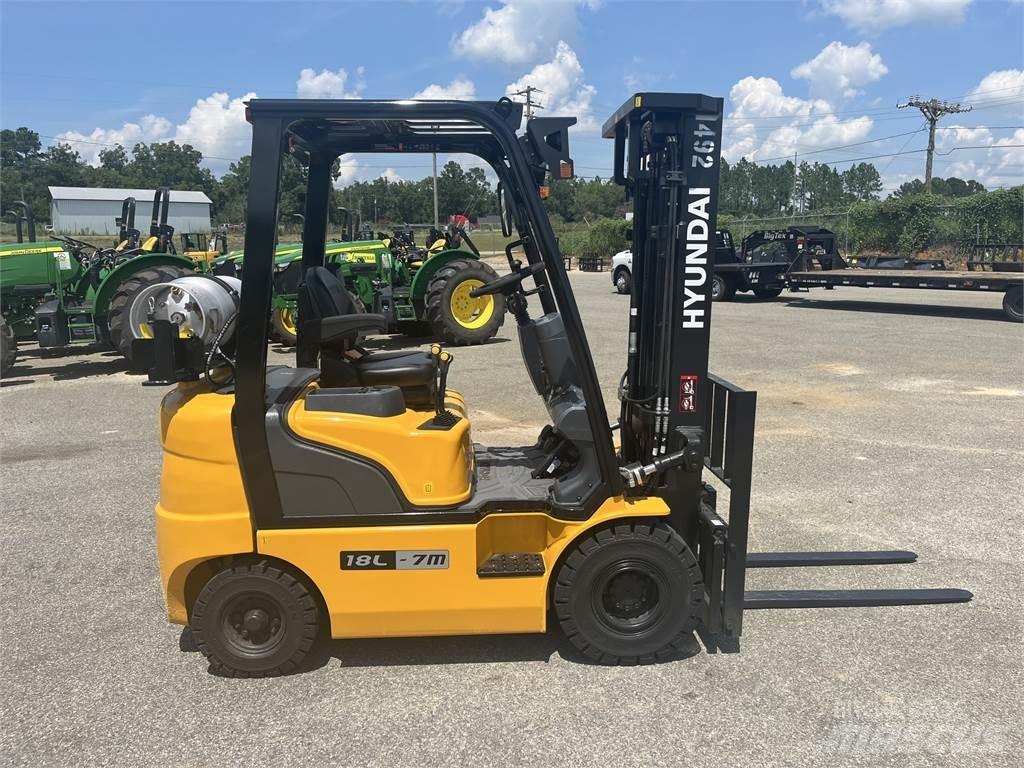 Hyundai 18L-7M Περονοφόρα ανυψωτικά κλαρκ - άλλα
