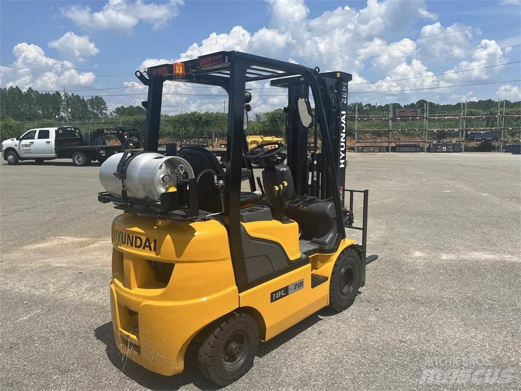 Hyundai 18L-7M Περονοφόρα ανυψωτικά κλαρκ - άλλα