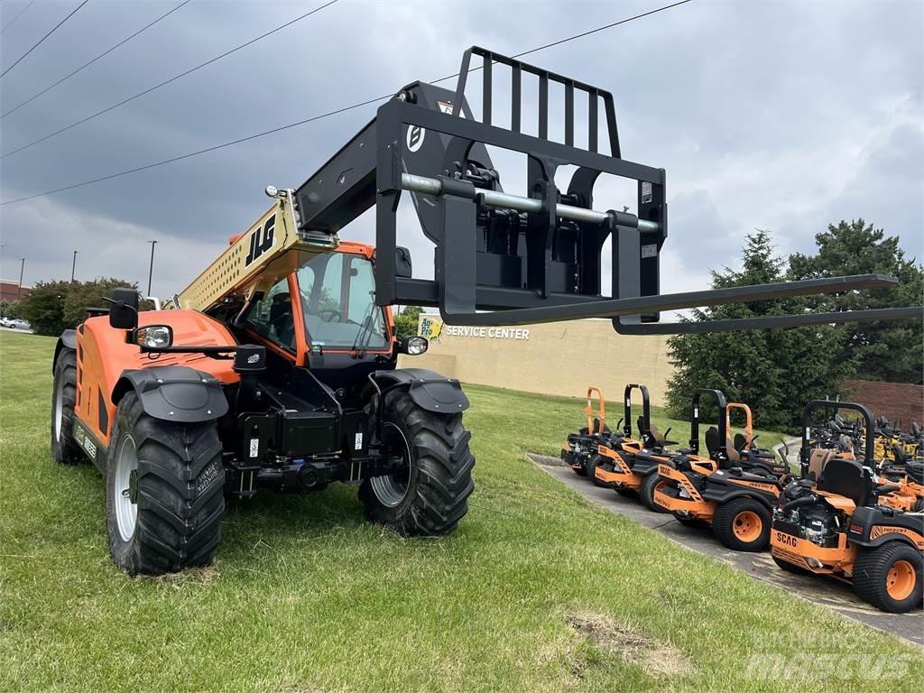 JLG 823 Τηλεσκοπικοί ανυψωτές