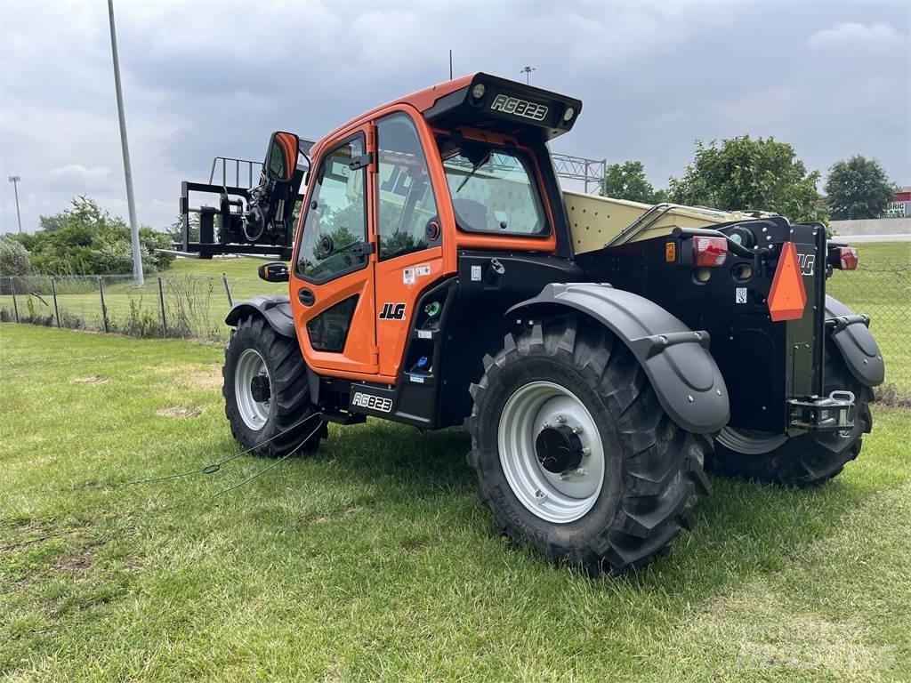 JLG 823 Τηλεσκοπικοί ανυψωτές