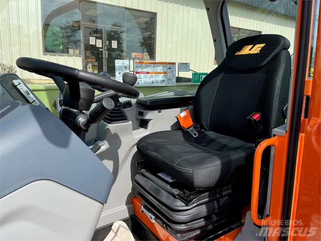 JLG 823 Τηλεσκοπικοί ανυψωτές