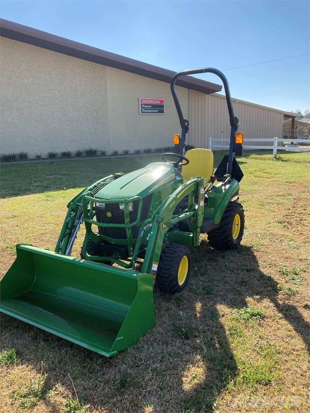John Deere 1023E Τρακτέρ μικρών διαστάσεων