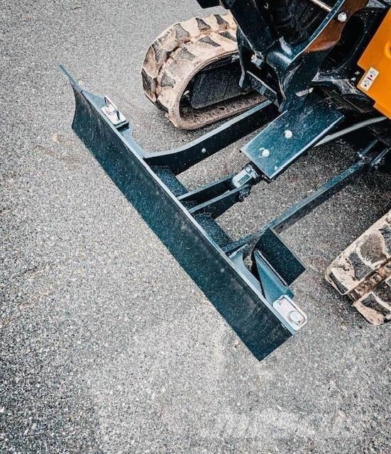 John Deere 17 P Εκσκαφάκι (διαβολάκι) < 7t