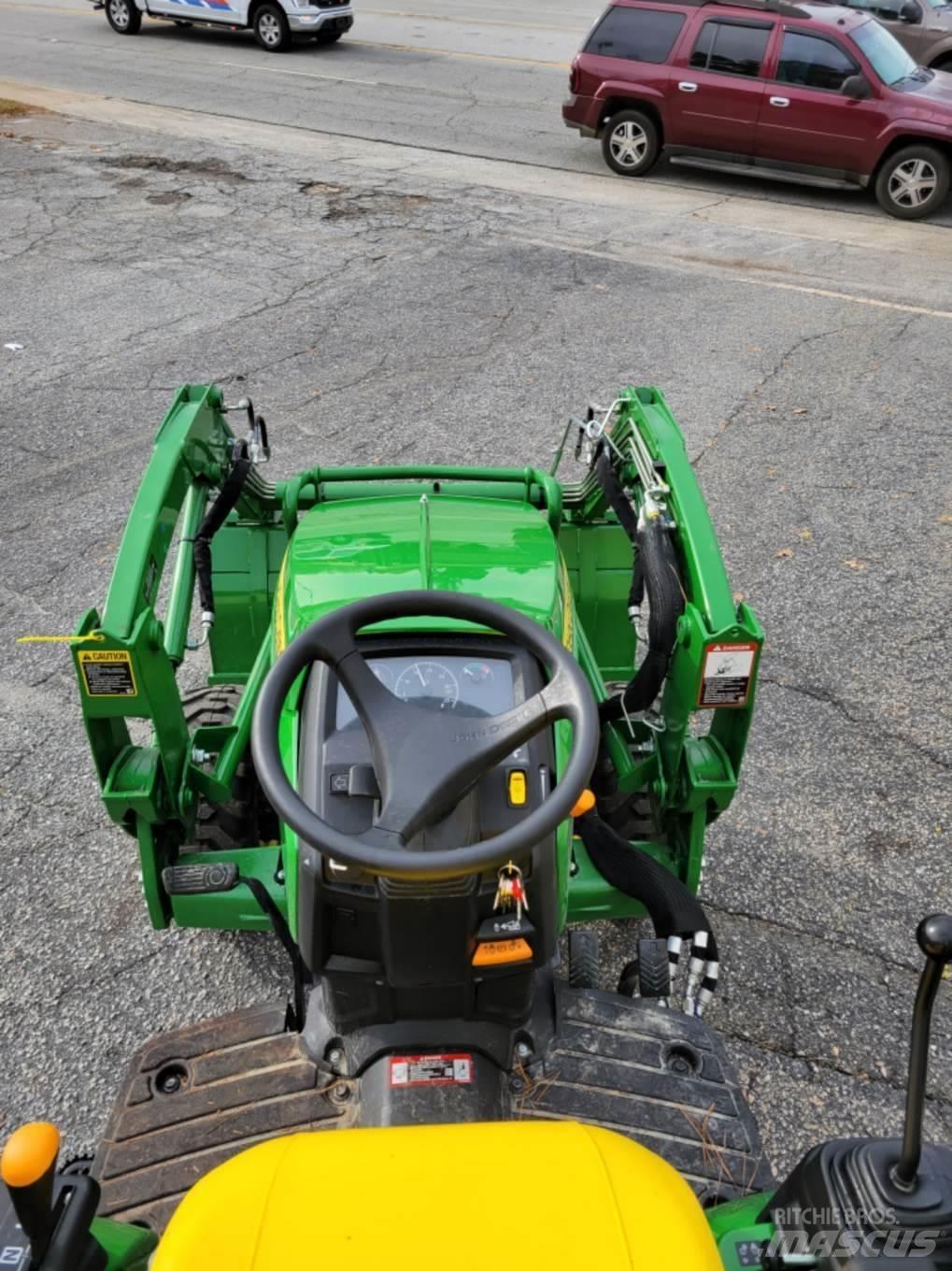 John Deere 2025R Τρακτέρ μικρών διαστάσεων