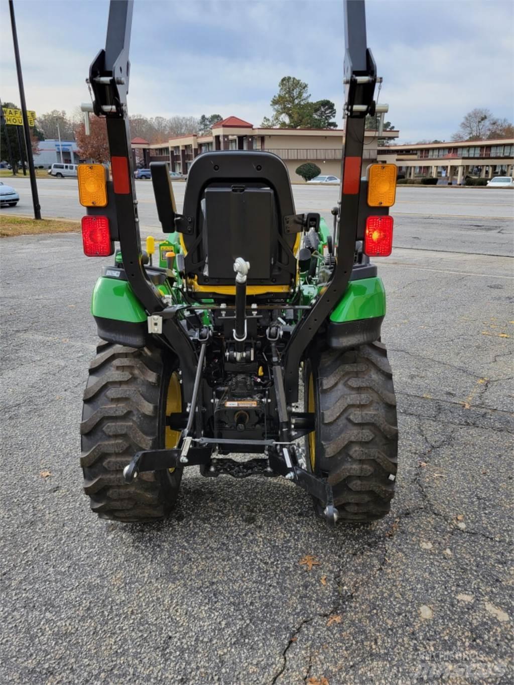 John Deere 2025R Τρακτέρ μικρών διαστάσεων