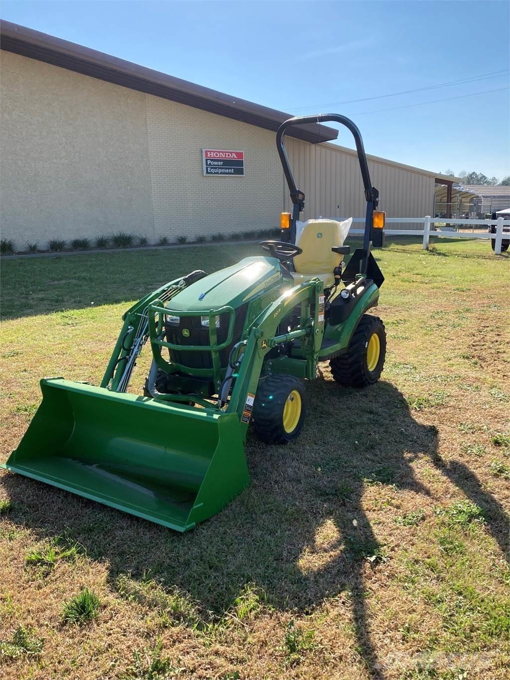 John Deere 2025R Τρακτέρ μικρών διαστάσεων