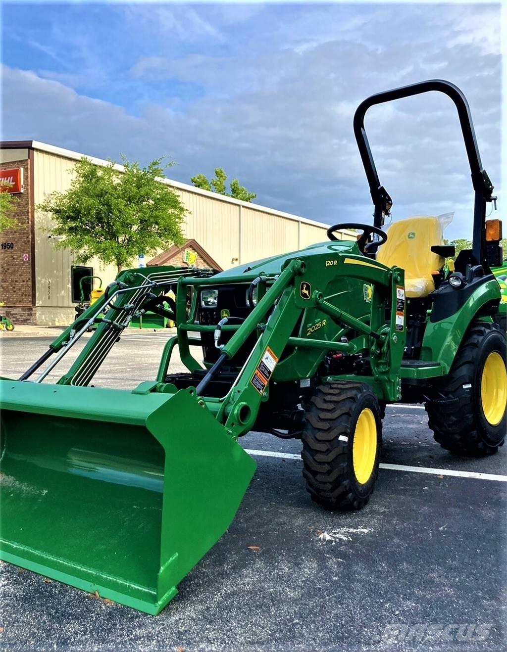 John Deere 2025R Τρακτέρ μικρών διαστάσεων