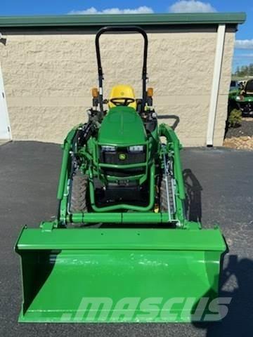 John Deere 2025R Τρακτέρ μικρών διαστάσεων