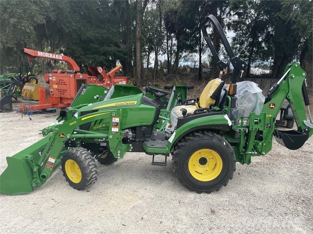 John Deere 2025R Τρακτέρ μικρών διαστάσεων