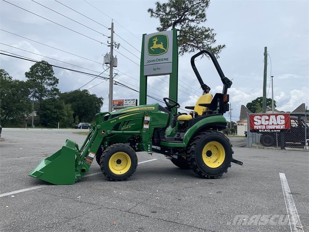 John Deere 2025R Τρακτέρ μικρών διαστάσεων