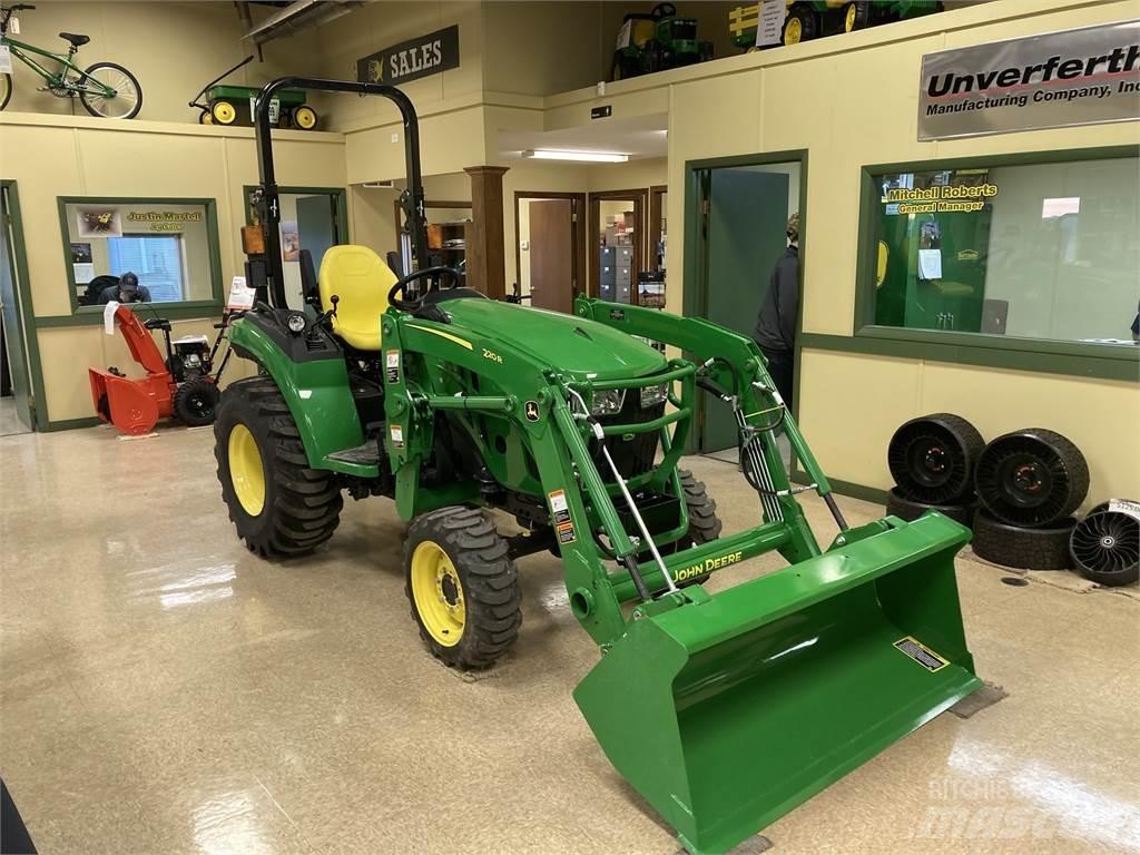 John Deere 2032R Τρακτέρ μικρών διαστάσεων