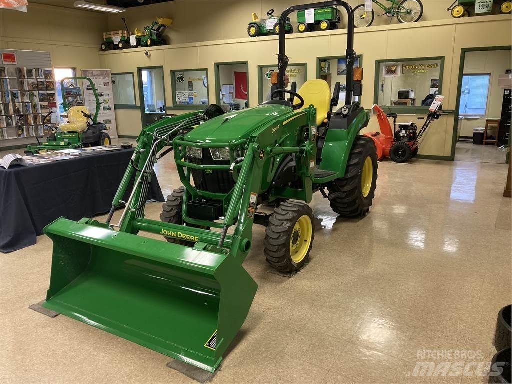 John Deere 2032R Τρακτέρ μικρών διαστάσεων