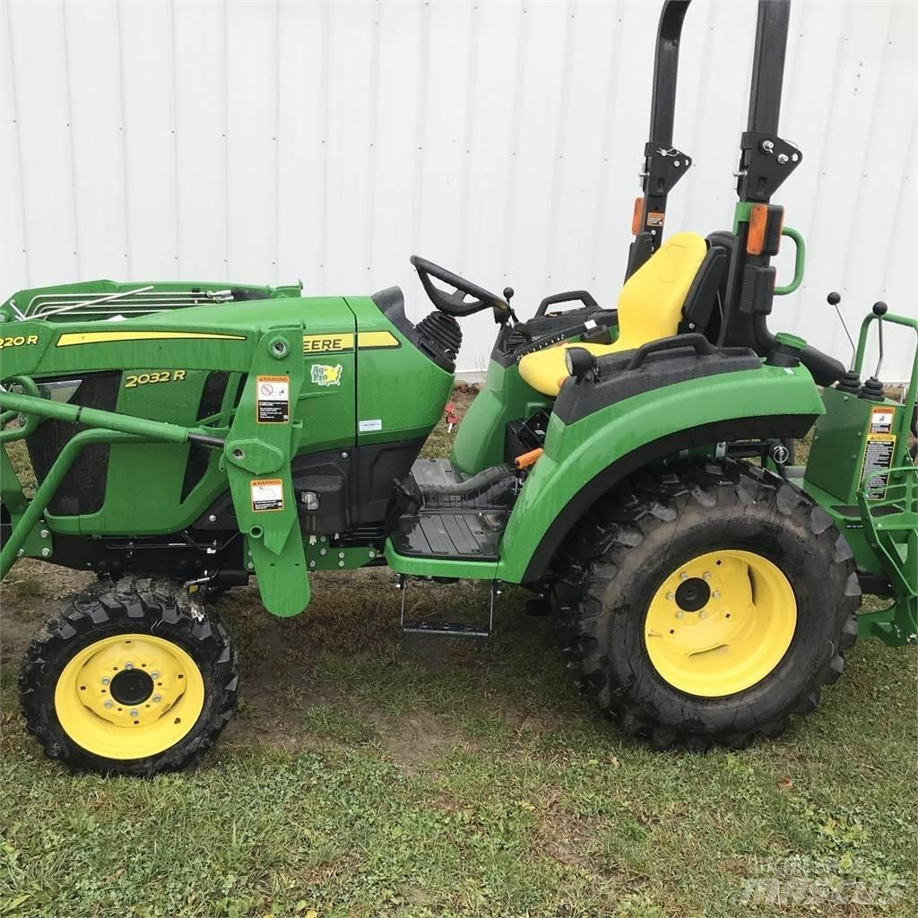 John Deere 2032R Τρακτέρ μικρών διαστάσεων