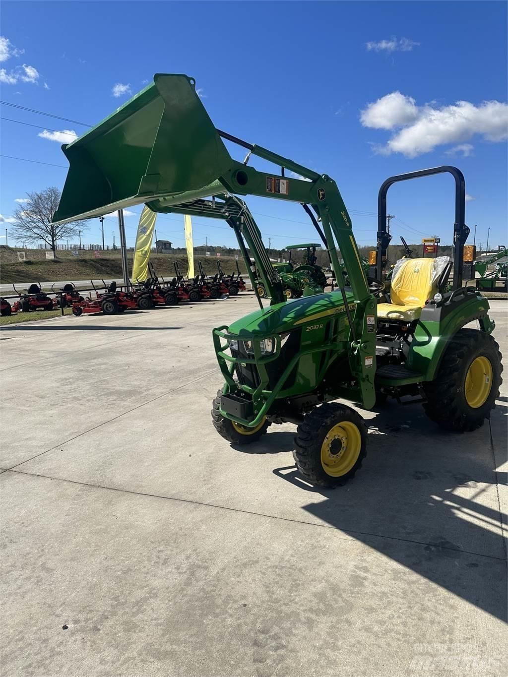 John Deere 2032R Τρακτέρ μικρών διαστάσεων