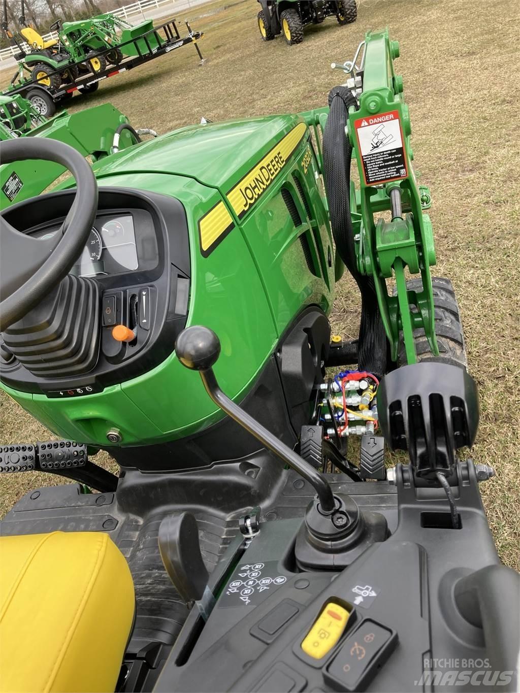 John Deere 2032R Τρακτέρ μικρών διαστάσεων
