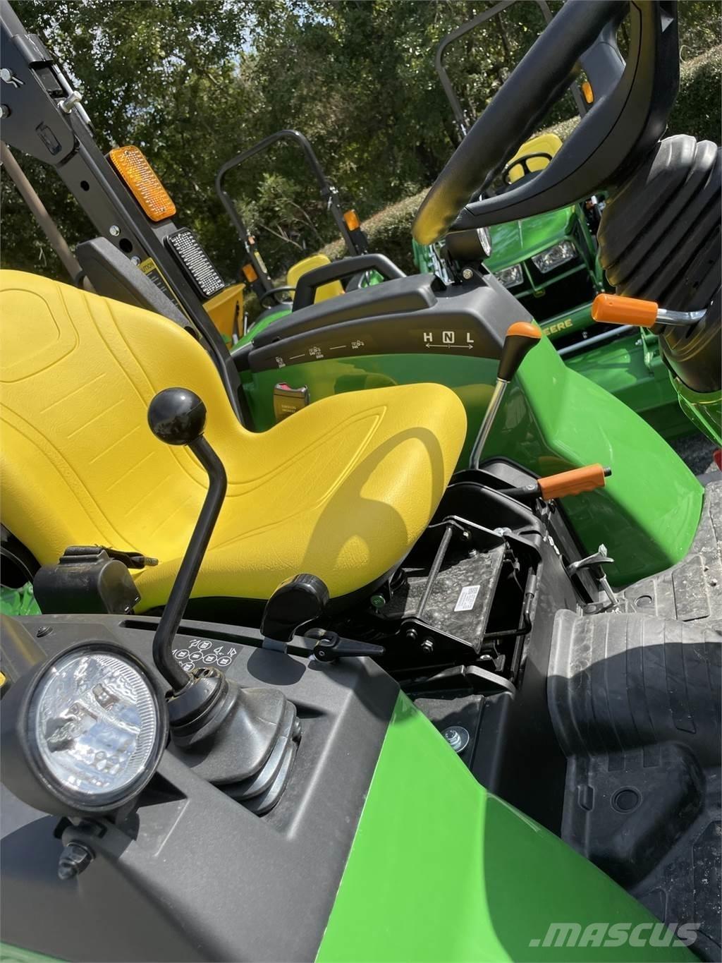 John Deere 2038R Τρακτέρ μικρών διαστάσεων