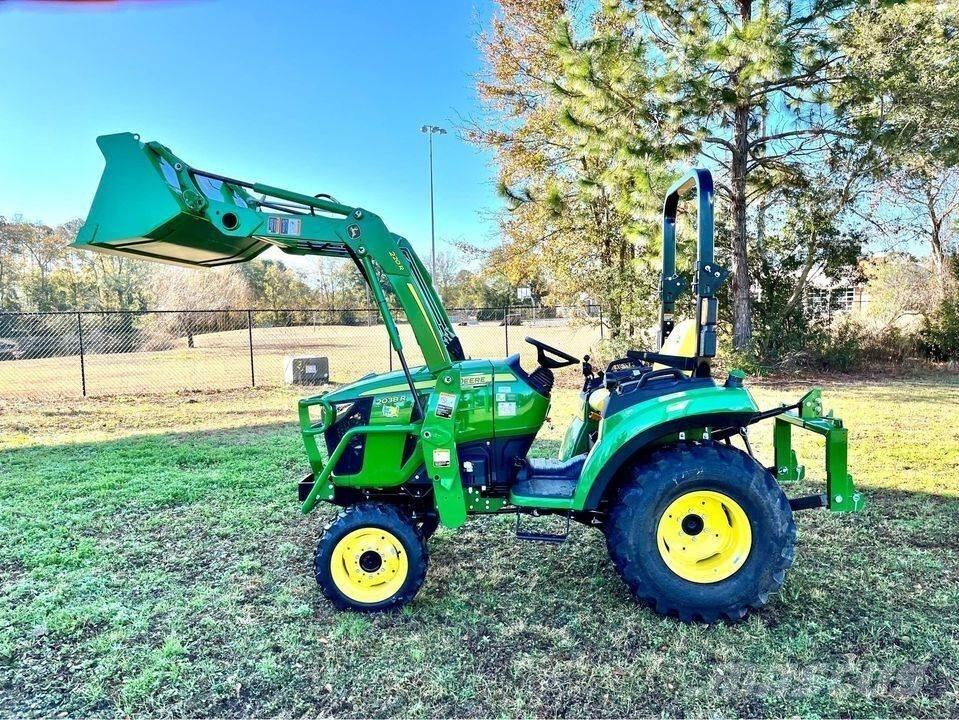 John Deere 2038R Τρακτέρ μικρών διαστάσεων