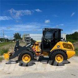 John Deere 204 G Μίνι φορτωτές
