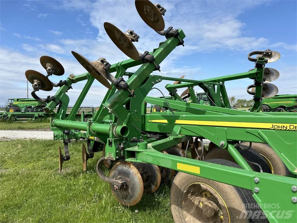 John Deere 2730 Άλλες μηχανές οργώματος και εξαρτήματα