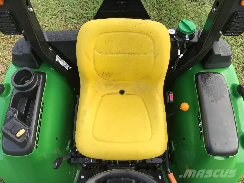 John Deere 3025E Τρακτέρ μικρών διαστάσεων