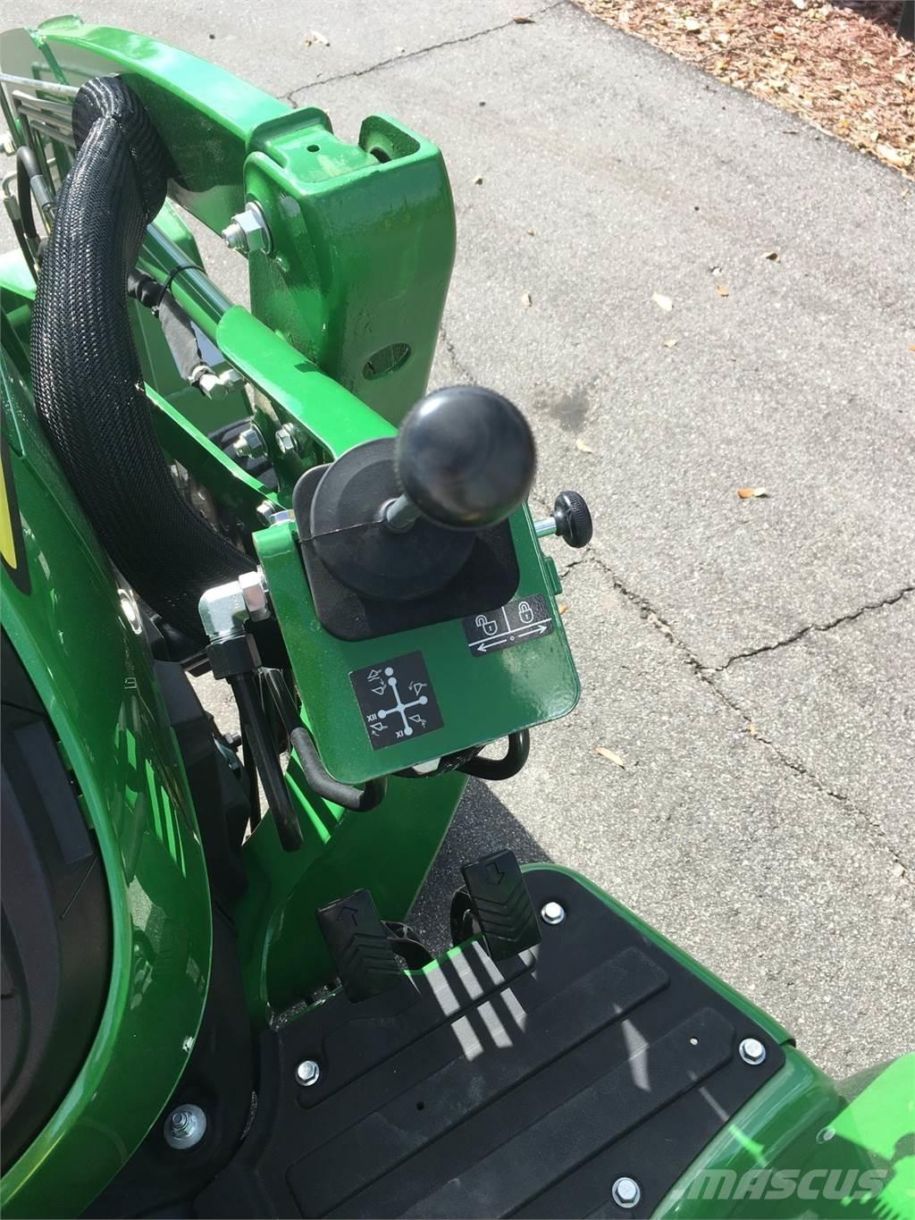 John Deere 3025E Τρακτέρ μικρών διαστάσεων