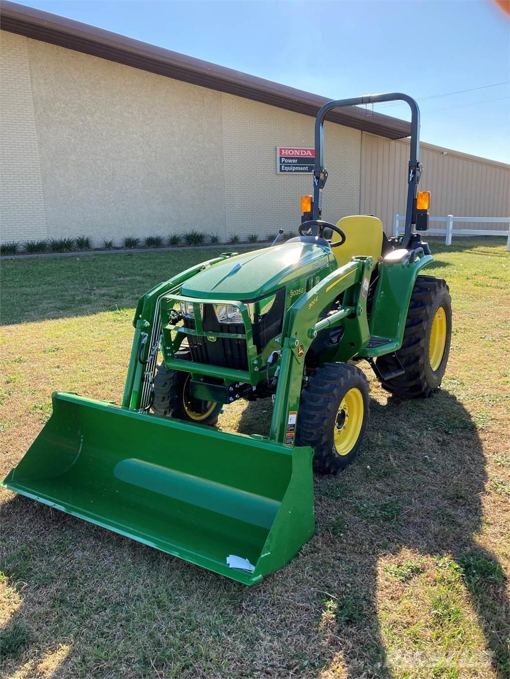 John Deere 3025E Τρακτέρ μικρών διαστάσεων