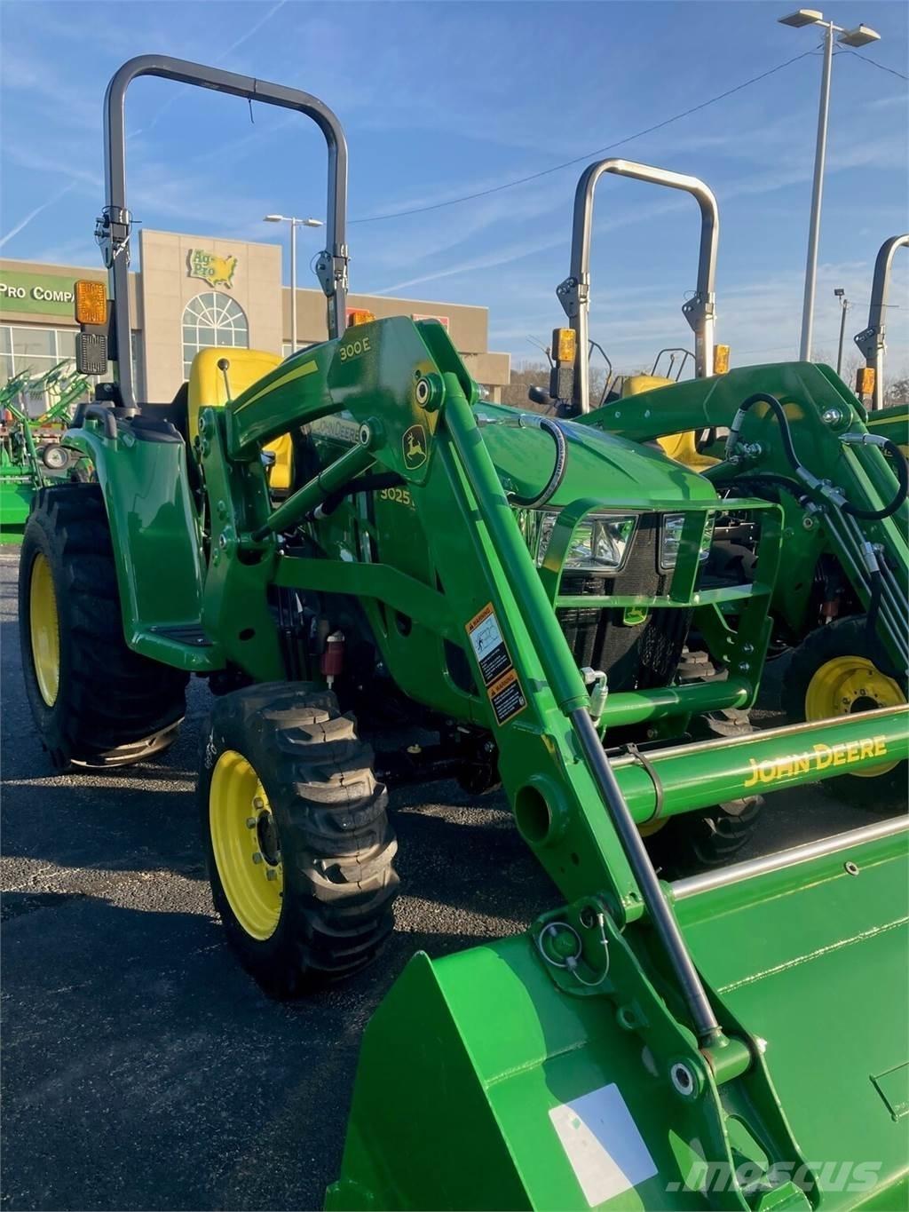 John Deere 3025E Τρακτέρ μικρών διαστάσεων
