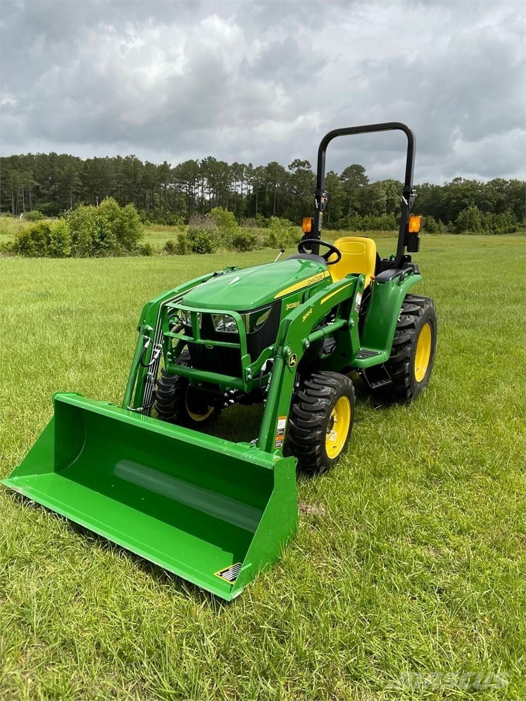 John Deere 3038E Τρακτέρ μικρών διαστάσεων